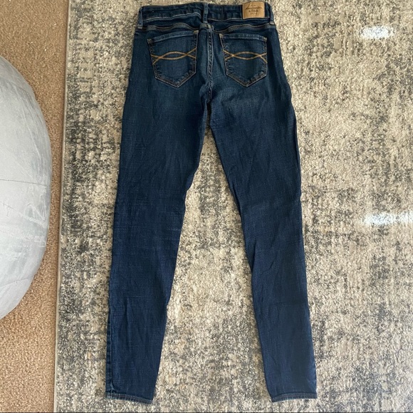 *MOVING SALE* A&F jegging size 25 regular - Picture 2 of 5